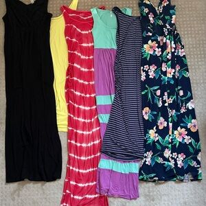 Maternity Maxi Dresses